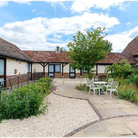 Kingfisher Barn Bed & Breakfast Abingdon-on-Thames ภายนอก รูปภาพ
