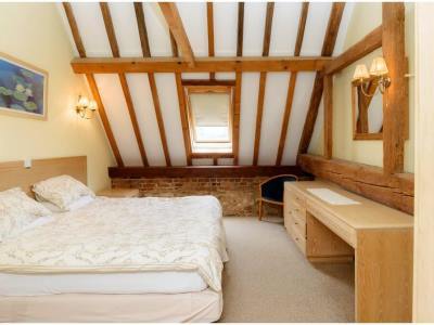 Kingfisher Barn Bed & Breakfast Abingdon-on-Thames ภายนอก รูปภาพ