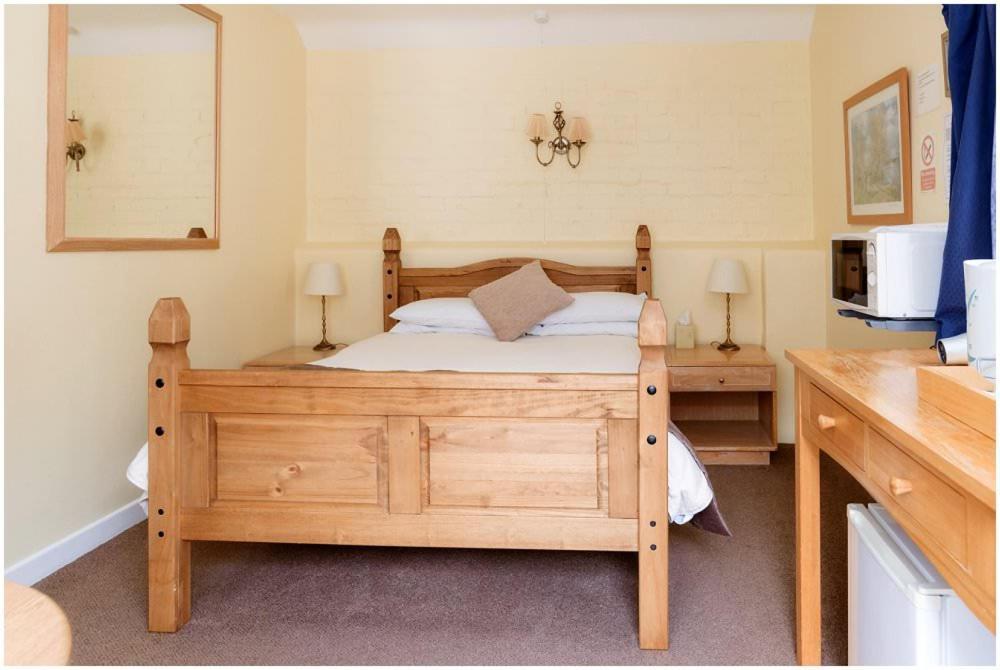 Kingfisher Barn Bed & Breakfast Abingdon-on-Thames ภายนอก รูปภาพ